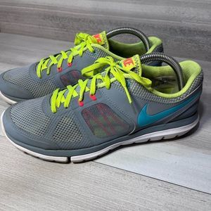 Nike Flex Sz 9 gray lime pink Wow